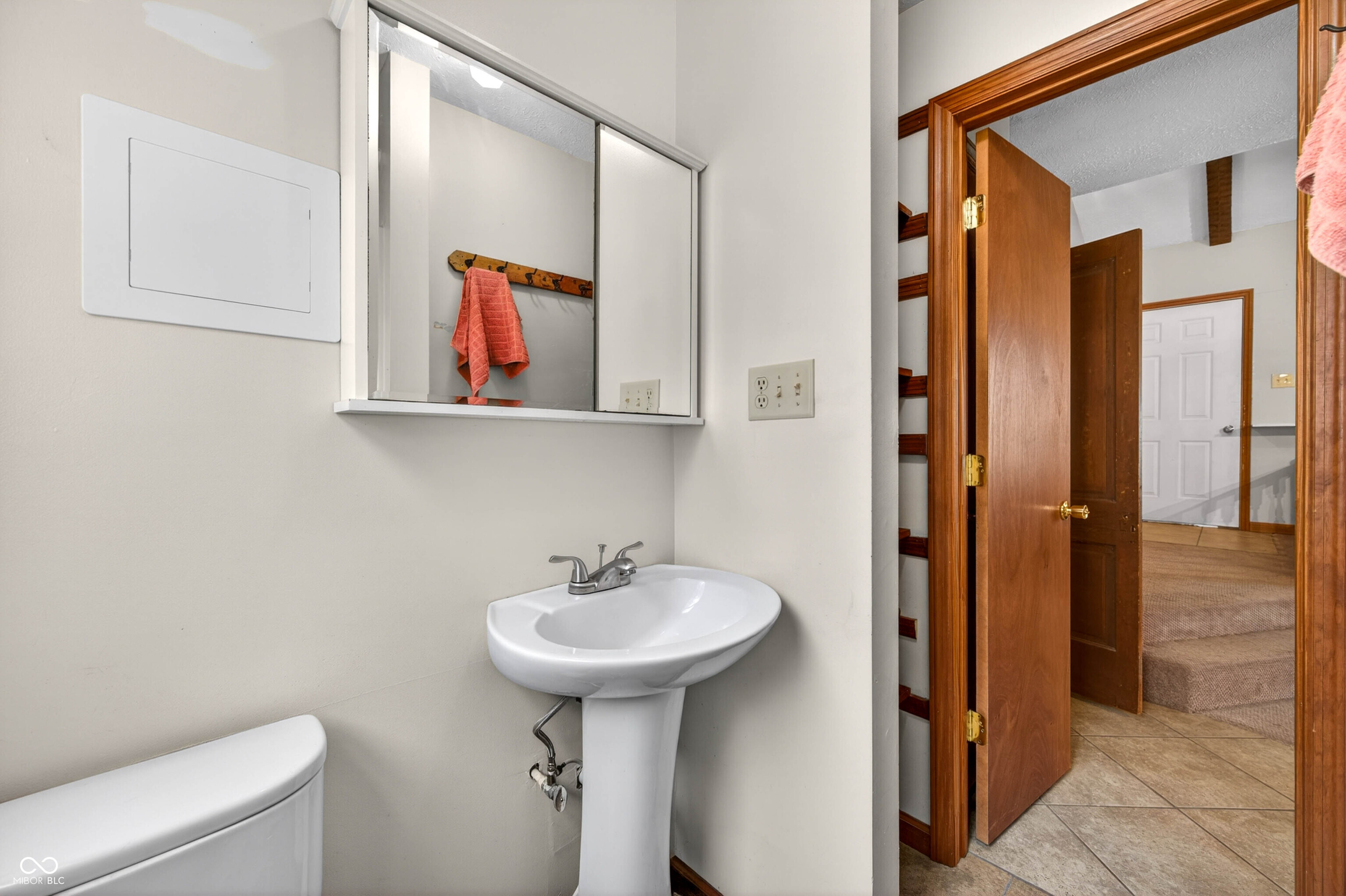 1081 Highway 50 Mitchell, IN 47446 - Photo 18 of 63