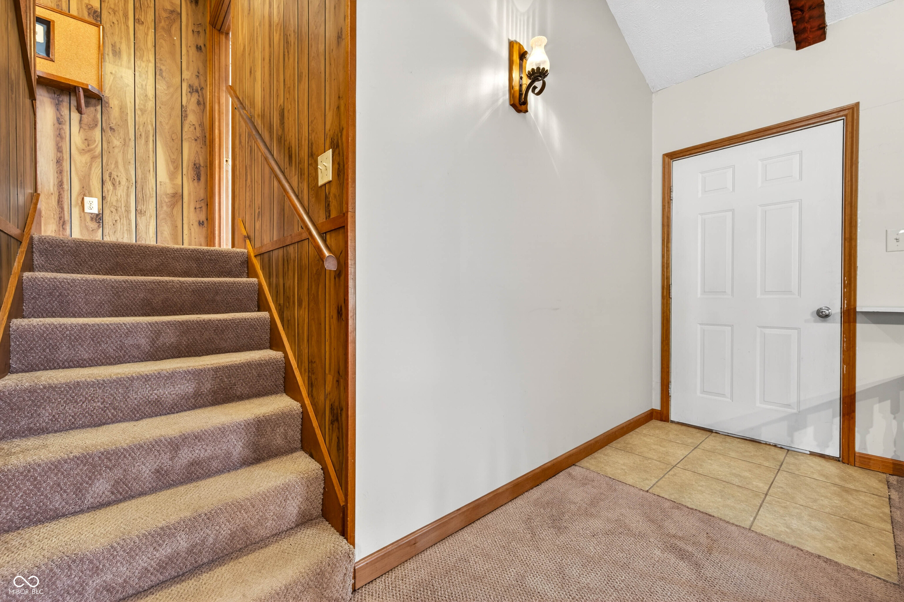 1081 Highway 50 Mitchell, IN 47446 - Photo 25 of 63