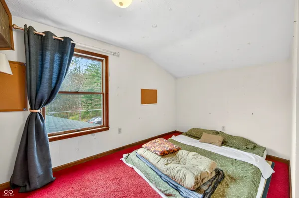 $240,000 | 1081 Highway 50, Mitchell, IN 47446