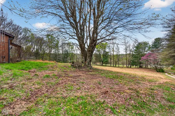 $240,000 | 1081 Highway 50, Mitchell, IN 47446