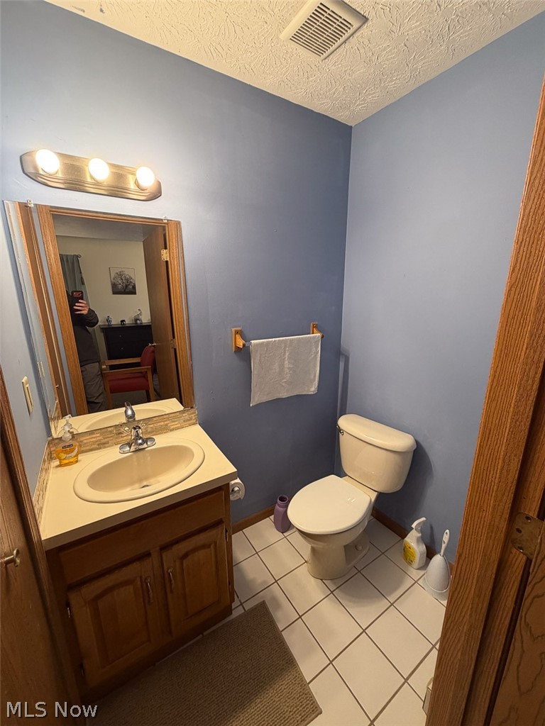 1393-1397 Loop Road Kent, OH 44240 - Photo 3 of 9 Gallery Image 3