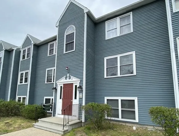 $2,000 | 35 School Street, Unit 7, Dracut, MA 01826