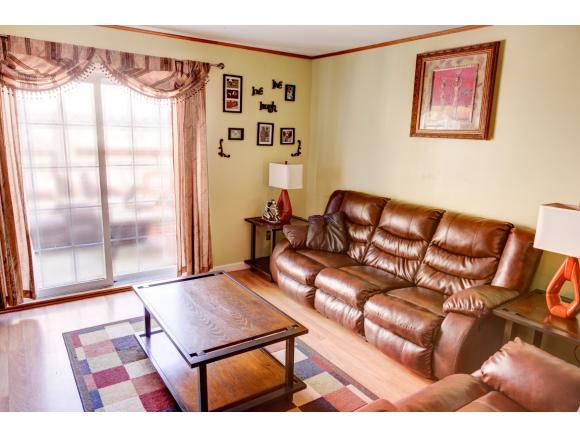 117 Rivers Edge Drive, Unit 117 Burlington, VT 05408 - Photo 6 of 15 Gallery Image 6