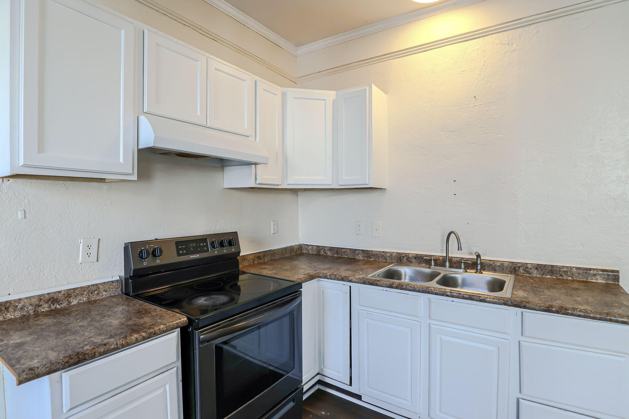 932 Murphy Street Augusta, GA 30904 - Photo 9 of 22 Kitchen