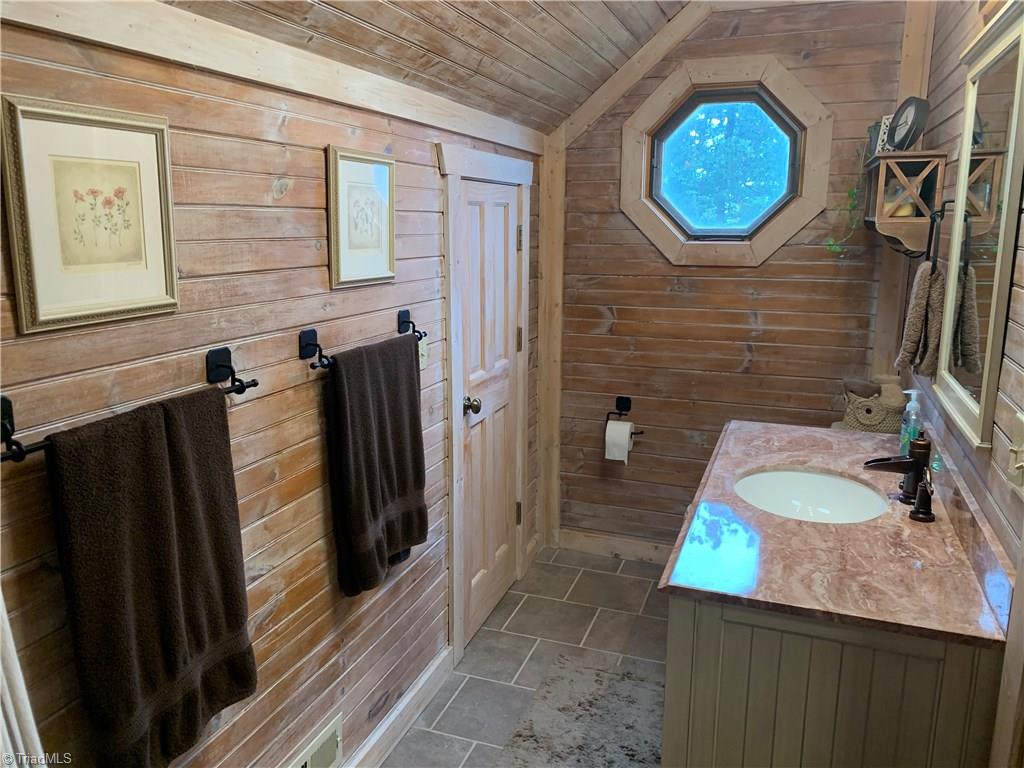 1645 Buck Mountain Road Purlear, NC 28665 - Photo 21 of 30
