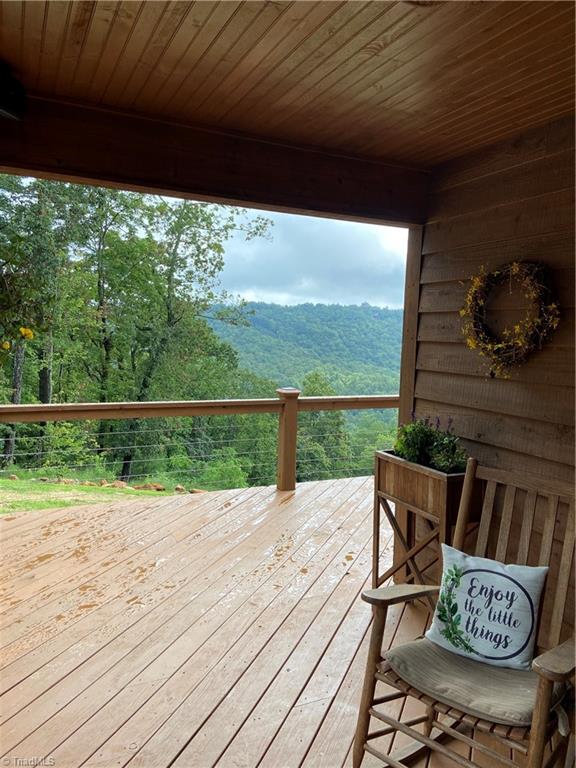 1645 Buck Mountain Road Purlear, NC 28665 - Photo 8 of 30