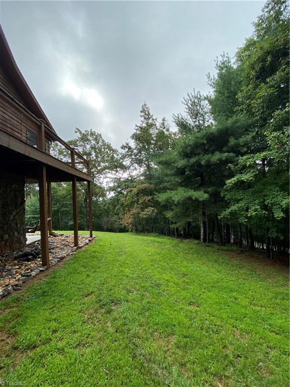 1645 Buck Mountain Road Purlear, NC 28665 - Photo 10 of 30