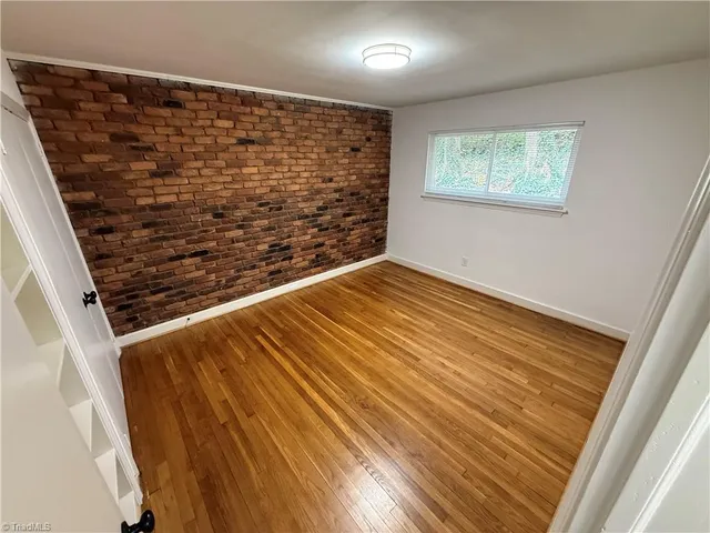 $925 | 222 North Hawthorne Road, Unit D, Winston-Salem, NC 27104