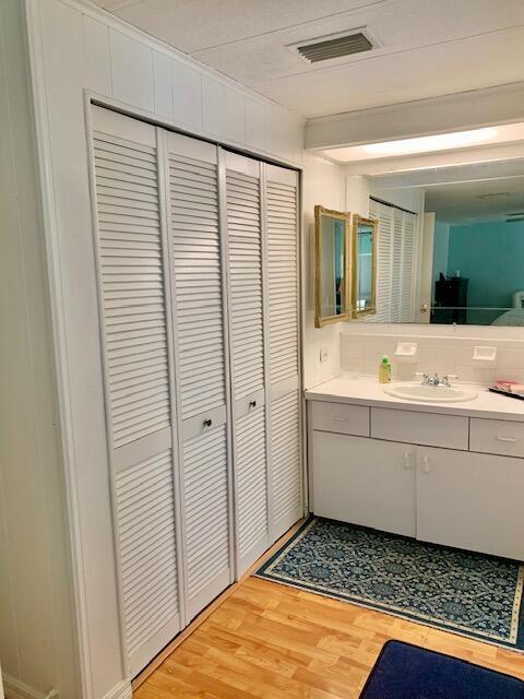 505 North Ruby Avenue Key Largo, FL 33037 - Photo 13 of 52 MASTER VANITY AREA