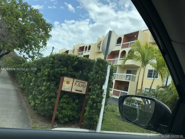 $2,100 | 7740 Camino Real, Unit G302, Miami, FL 33143