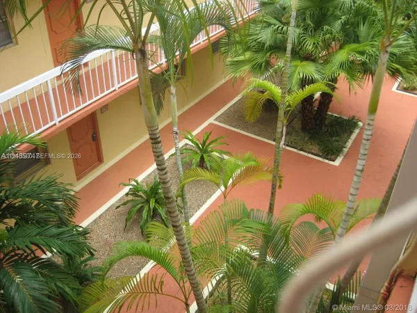$1,950 | 7740 Camino Real, Unit G302, Miami, FL 33143