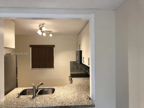 $1,950 | 7740 Camino Real, Unit G302, Miami, FL 33143