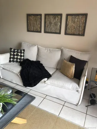 $1,950 | 7740 Camino Real, Unit G302, Miami, FL 33143