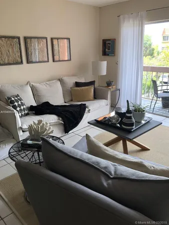 $1,950 | 7740 Camino Real, Unit G302, Miami, FL 33143