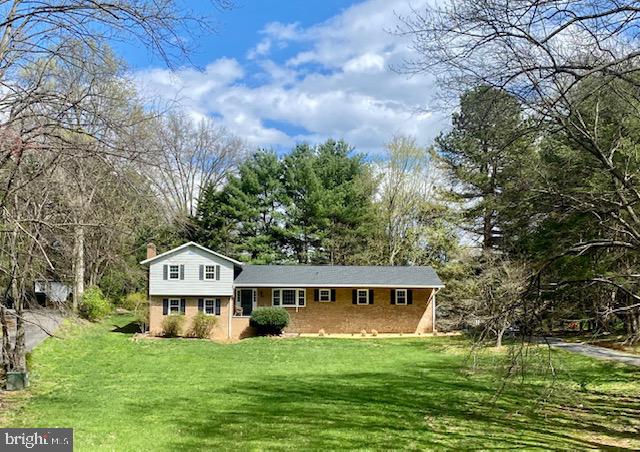 3129 Hunt Road Oakton, VA 22124 - Photo 1 of 32 Gallery Image 1
