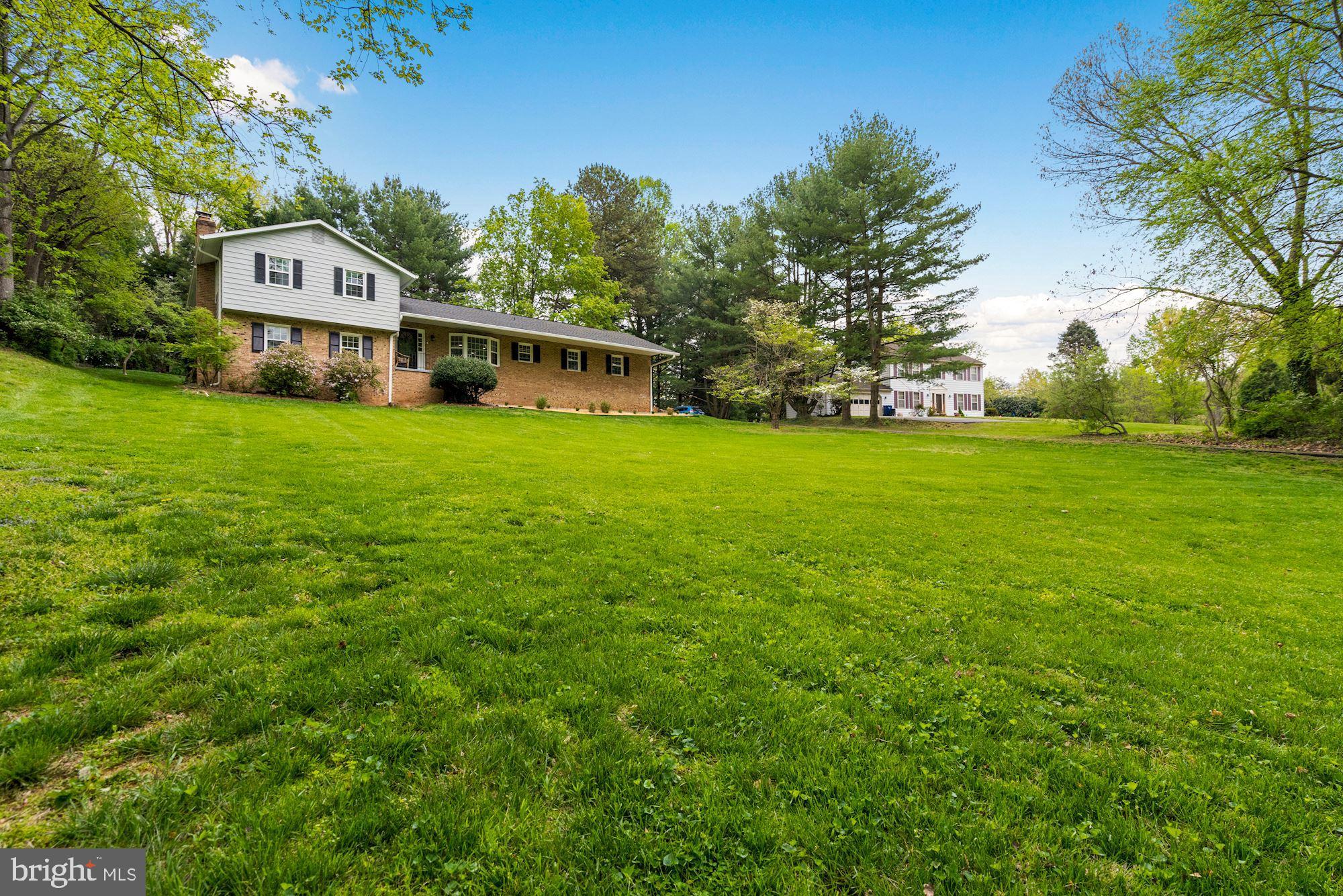 3129 Hunt Road Oakton, VA 22124 - Photo 31 of 32 Gallery Image 31