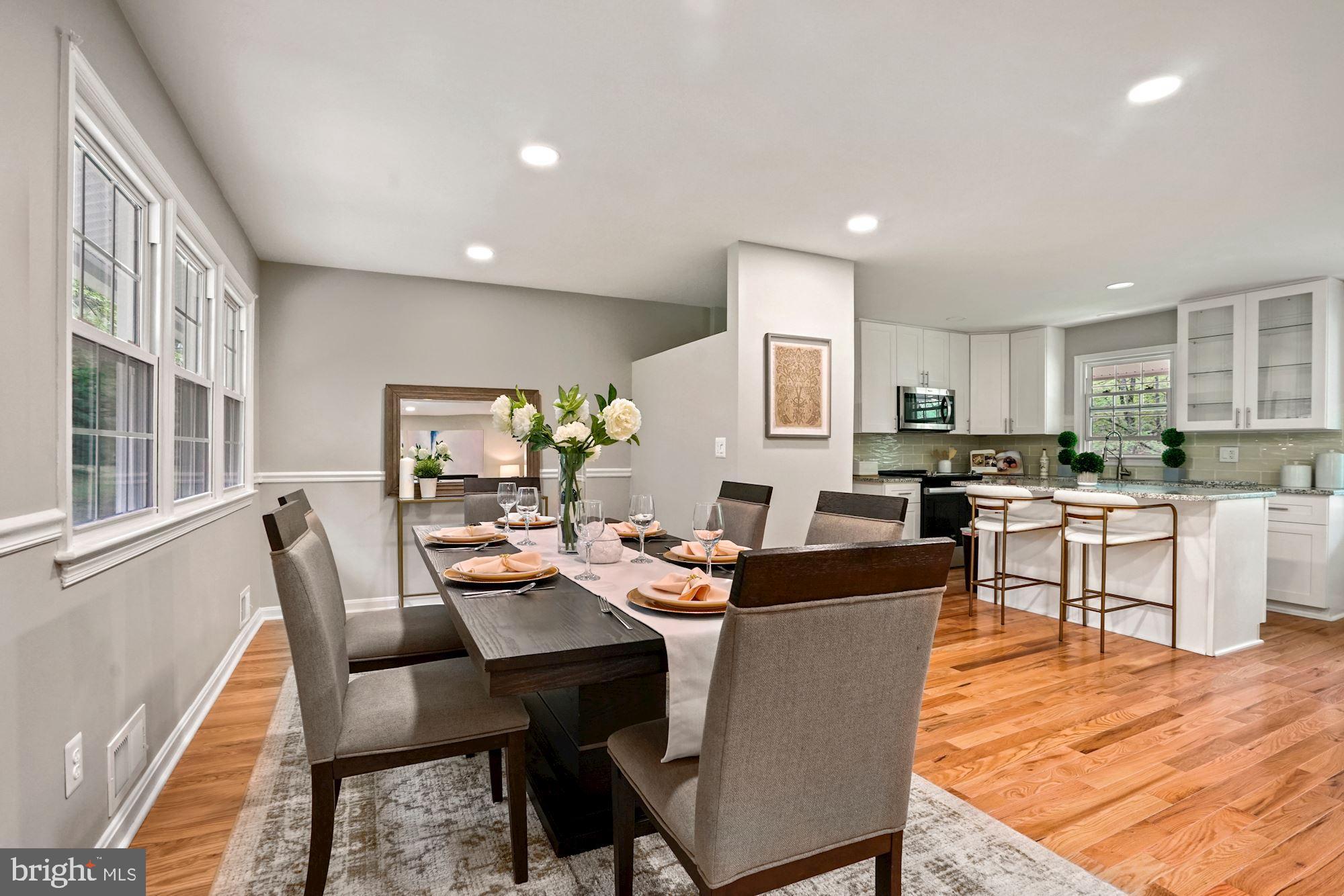 3129 Hunt Road Oakton, VA 22124 - Photo 8 of 32 Gallery Image 8