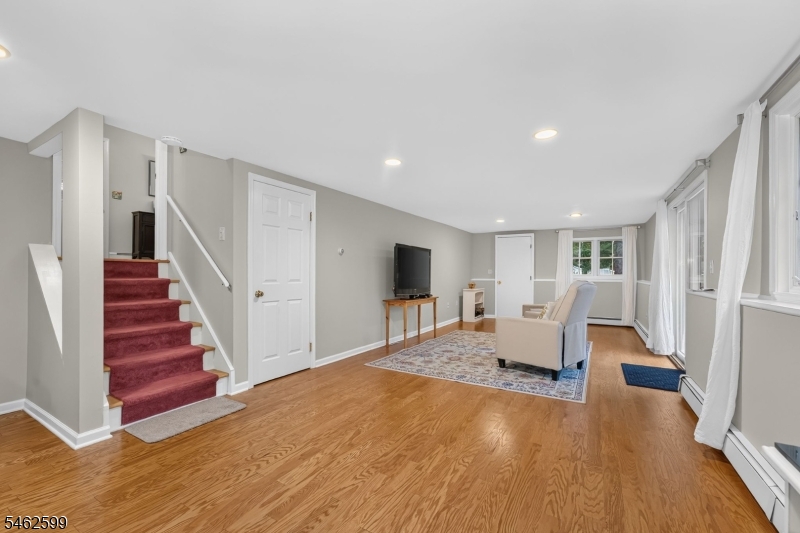 8 Molly Bee Road Flemington, NJ 08822 - Photo 18 of 39 Gallery Image 18