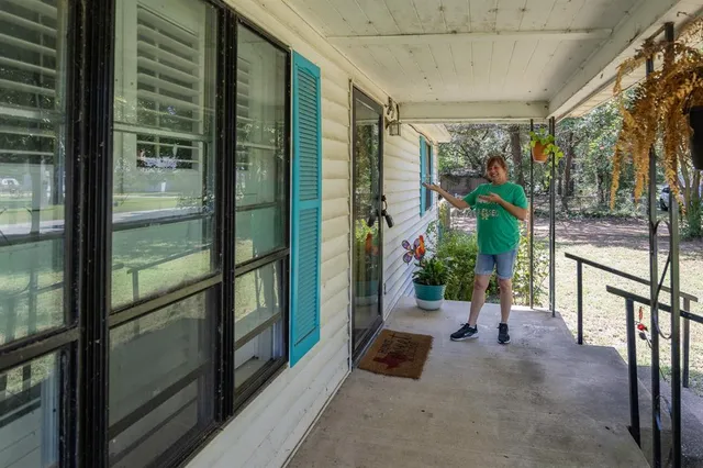 a view of entryway door with an outdoor space