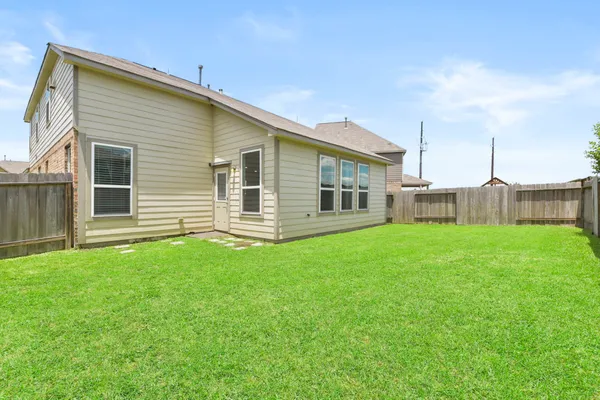 $2,500 | 3011 Tandem Court, Rosenberg, TX 77471