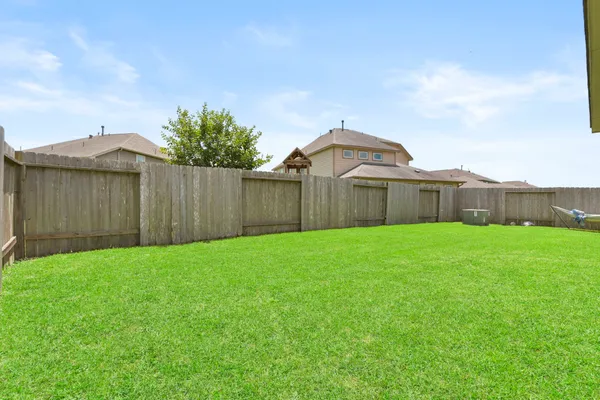 $2,500 | 3011 Tandem Court, Rosenberg, TX 77471