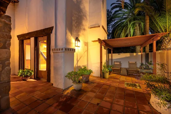 $4,500,000 | 1519 Ayers Avenue, Ojai, CA 93023