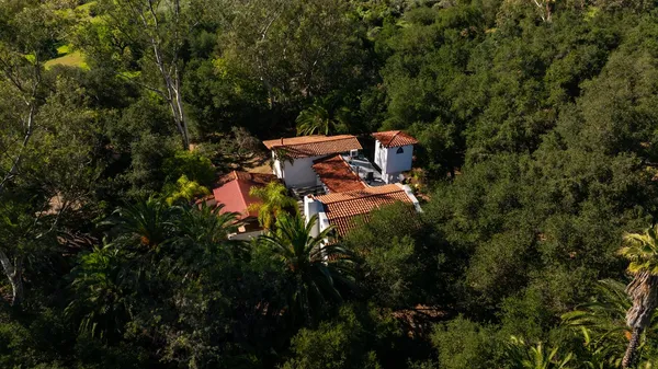 $4,500,000 | 1519 Ayers Avenue, Ojai, CA 93023