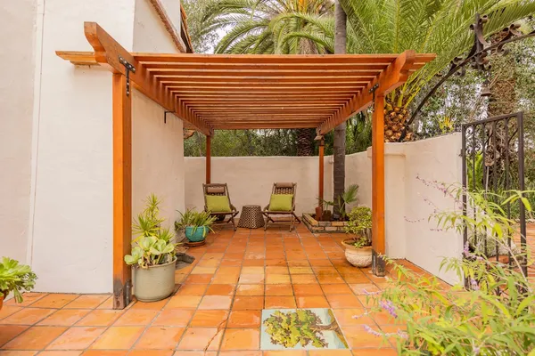 $4,500,000 | 1519 Ayers Avenue, Ojai, CA 93023