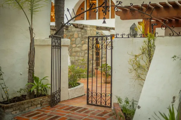 $4,500,000 | 1519 Ayers Avenue, Ojai, CA 93023
