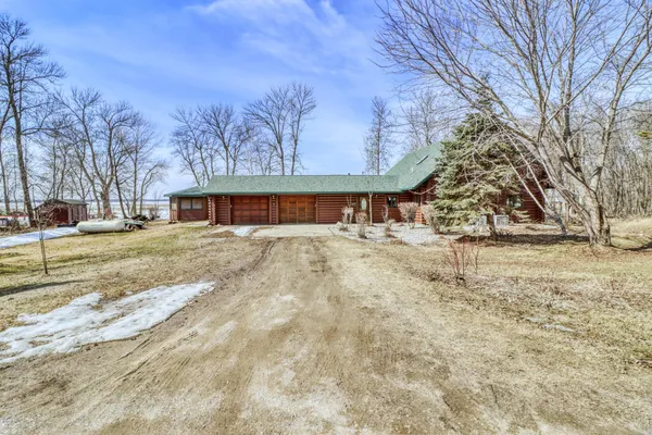 $625,000 | 21748 East Height Of Land Drive, Detroit Lakes, MN 56501