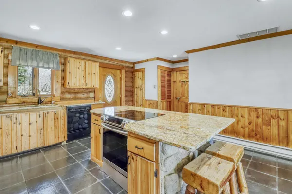 $625,000 | 21748 East Height Of Land Drive, Detroit Lakes, MN 56501