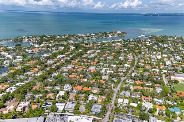 $25,000 | 760 Glenridge Road, Key Biscayne, FL 33149