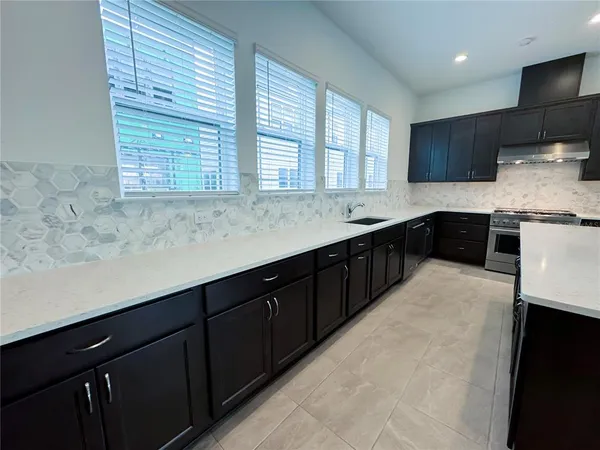 $3,500 | 2046 Packing District Way, Orlando, FL 32804