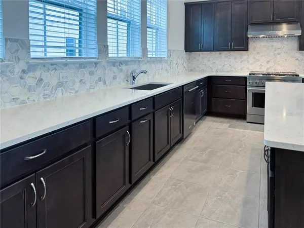 $3,500 | 2046 Packing District Way, Orlando, FL 32804