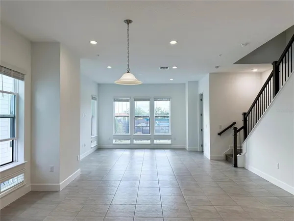 $3,500 | 2046 Packing District Way, Orlando, FL 32804