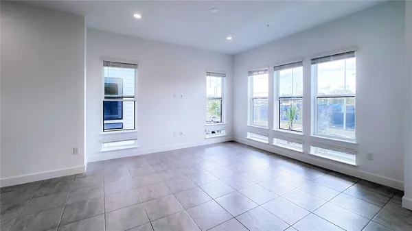 $3,500 | 2046 Packing District Way, Orlando, FL 32804