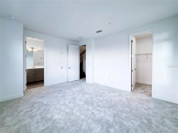 $3,500 | 2046 Packing District Way, Orlando, FL 32804