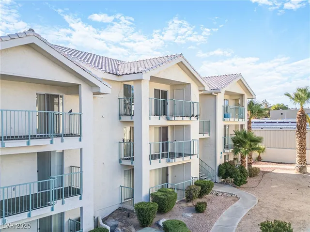 $137,000 | 3550 Bay Sands Drive, Unit 3061, Laughlin, NV 89029