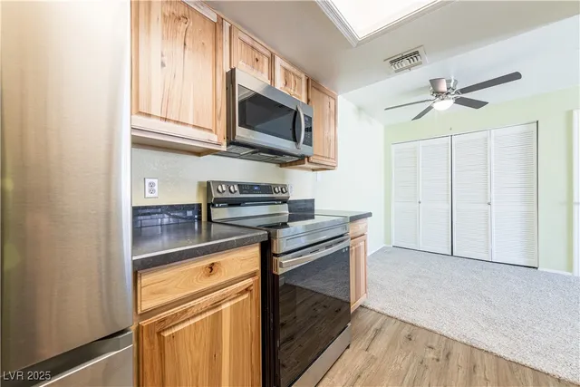 $137,000 | 3550 Bay Sands Drive, Unit 3061, Laughlin, NV 89029