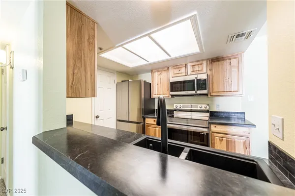 $137,000 | 3550 Bay Sands Drive, Unit 3061, Laughlin, NV 89029