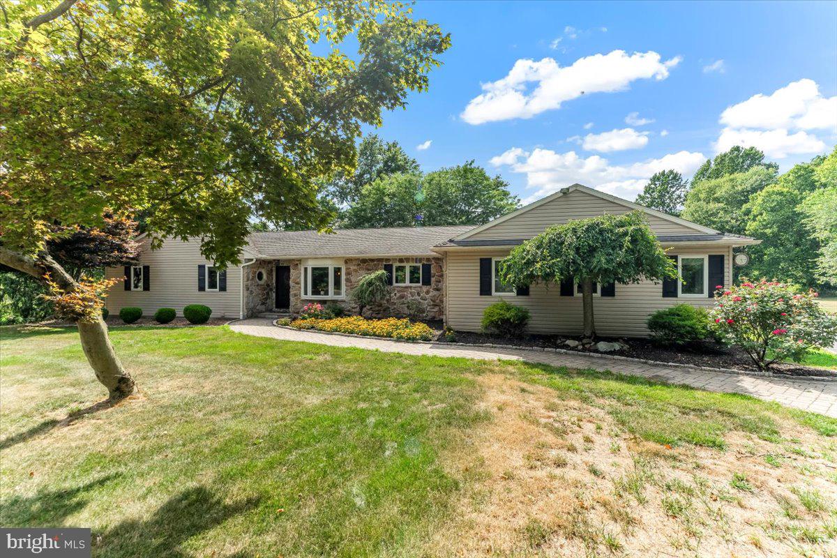 15 Ebelhare Road Pottstown, PA 19465 - Photo 3 of 64 Exterior Front