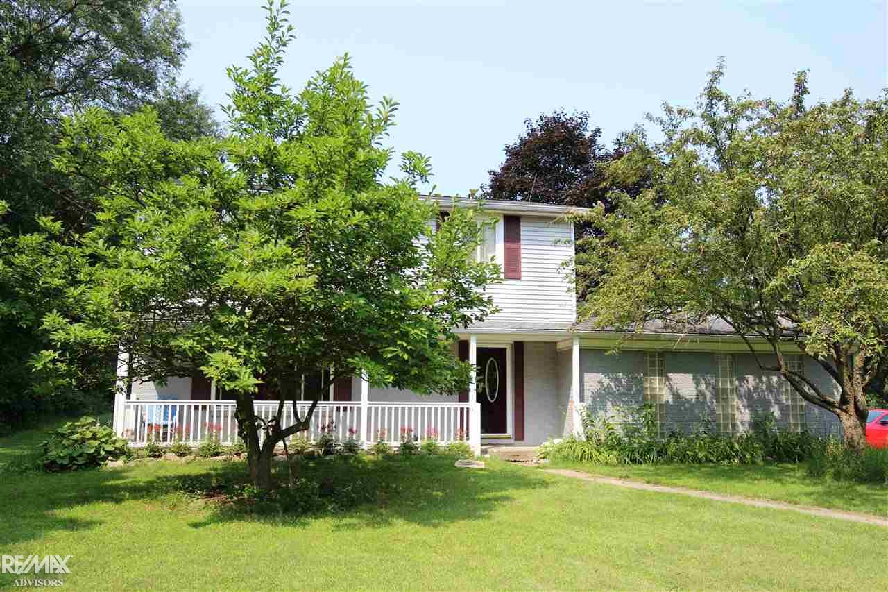 10265 Hadley Road Clarkston, MI 48348 - Photo 1 of 14 31390066.JPG