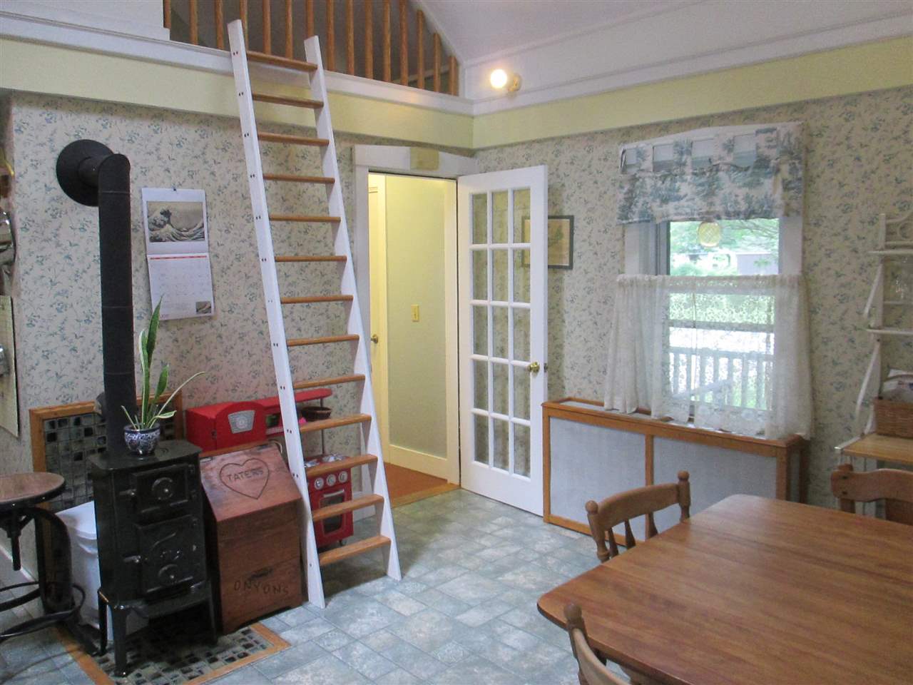 183 Upper Walpole Road Walpole, NH 03608 - Photo 13 of 40