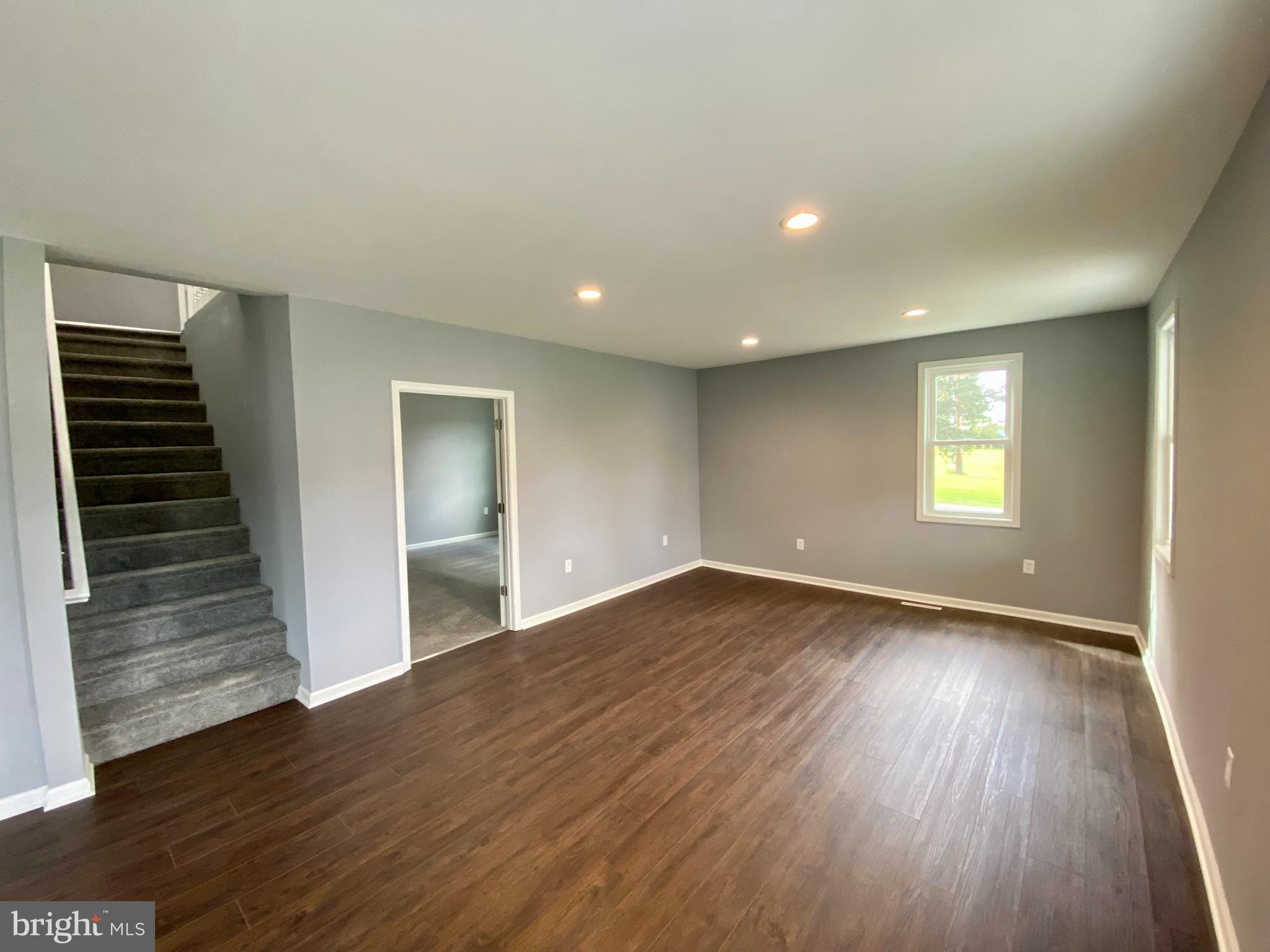 2355 Table Rock Road Biglerville, PA 17307 - Photo 8 of 38 Living/Dining Area