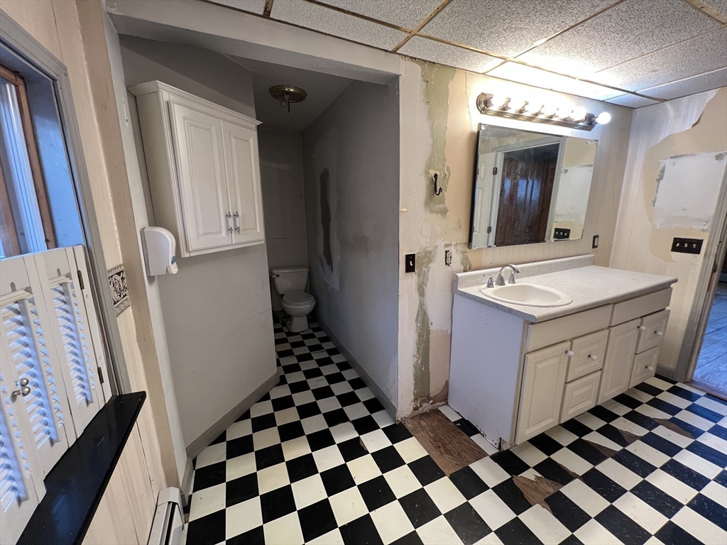 98 Elm Street Blackstone, MA 01504 - Photo 18 of 33