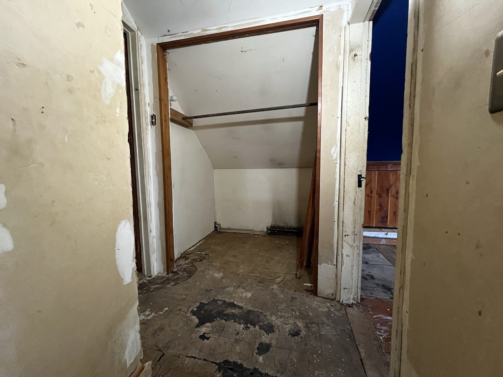 98 Elm Street Blackstone, MA 01504 - Photo 25 of 33