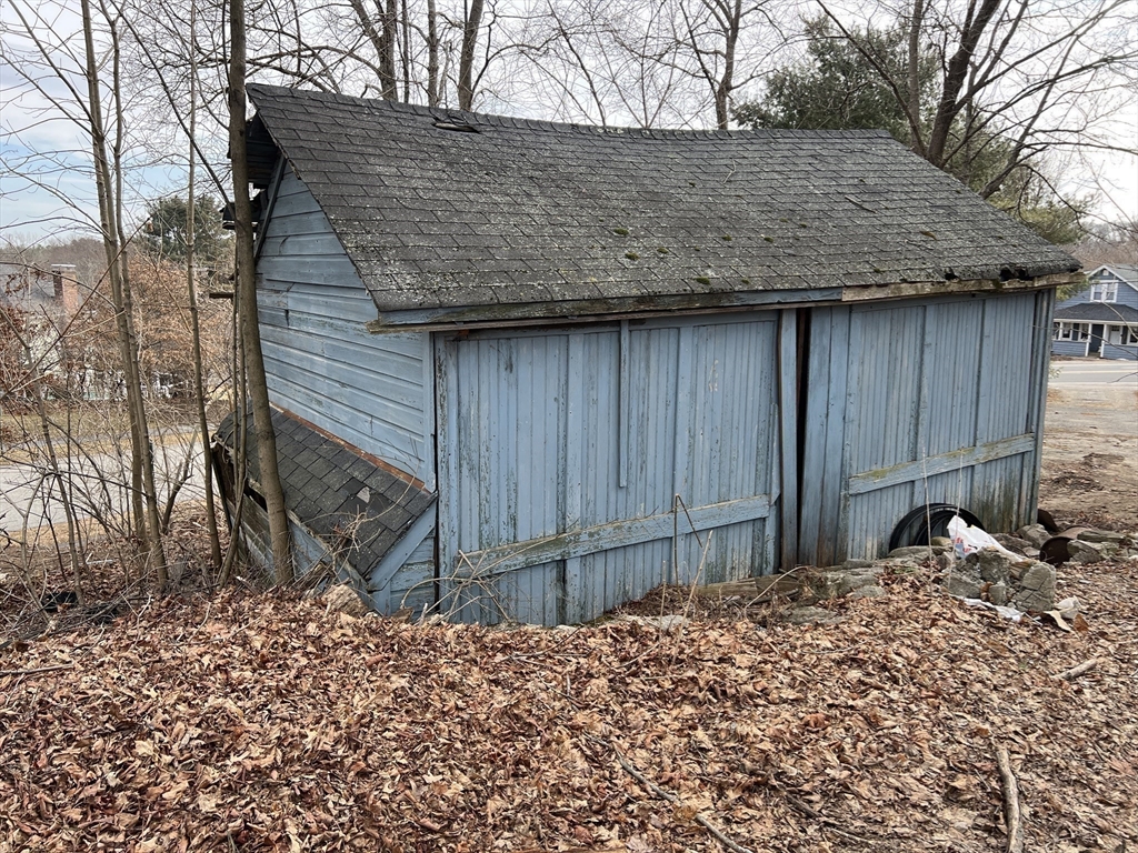 98 Elm Street Blackstone, MA 01504 - Photo 32 of 33