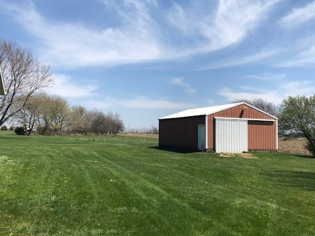 1348 Eldena Road Dixon, IL 61021 - Photo 3 of 20 a house with garden in front of it