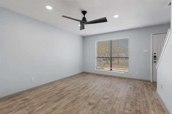 $1,300 | 3004 Whisper Oaks Lane, Unit B, Georgetown, TX 78628