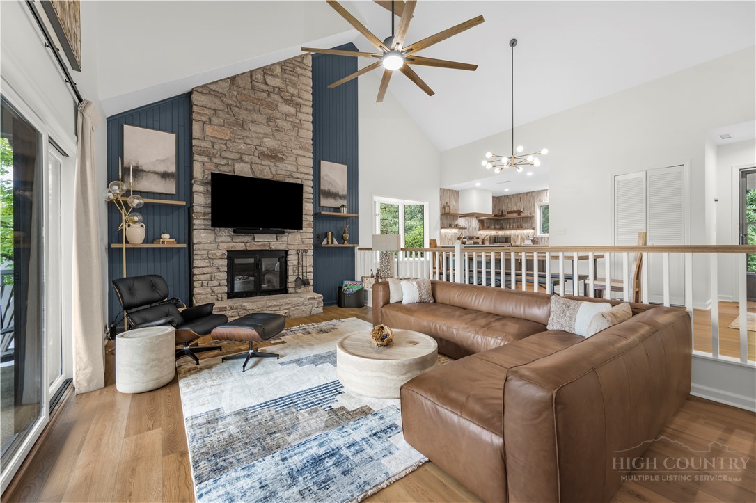 234 Stringfellow Lane, Unit 4 Blowing Rock, NC 28605 - Photo 18 of 40